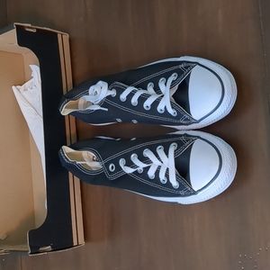 Brand-new Black All Star Low Converse